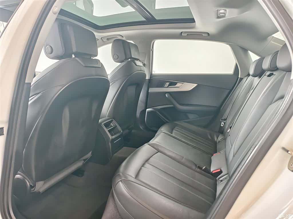 Audi A4L, 2024 7