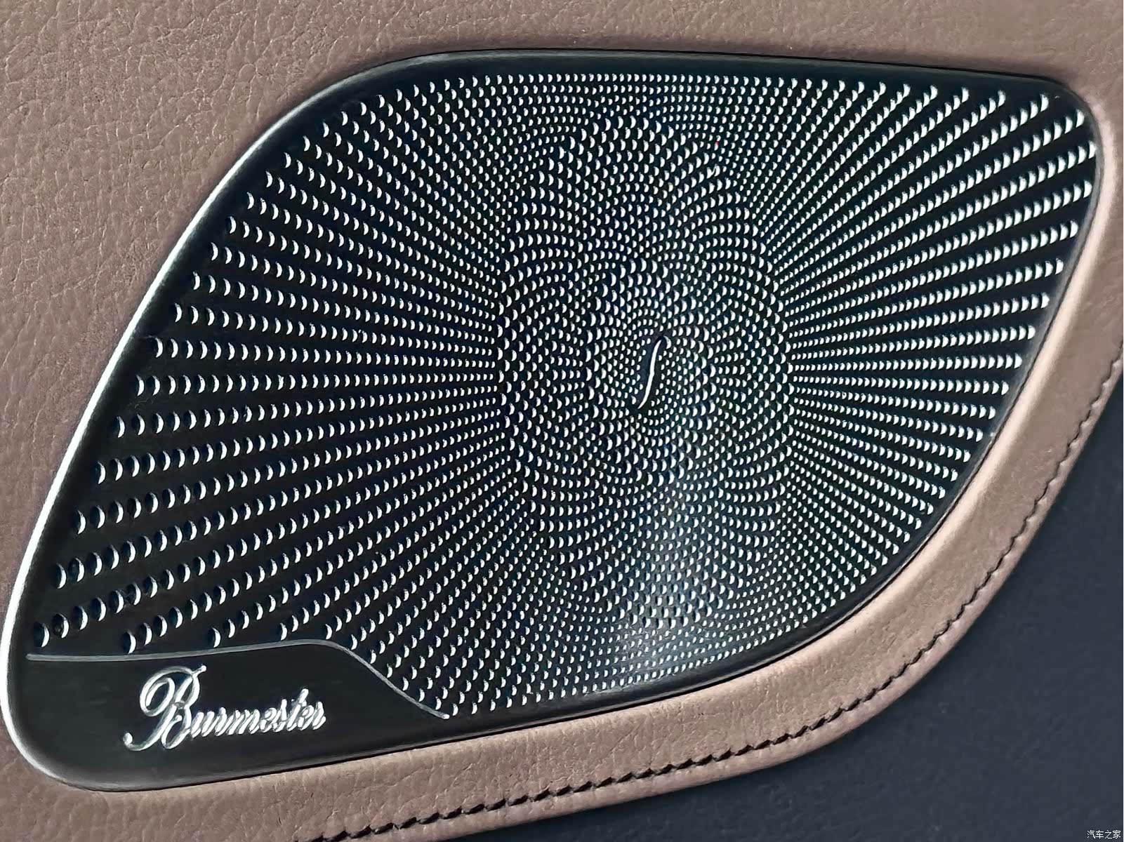 Maybach S-Class, 2019 32