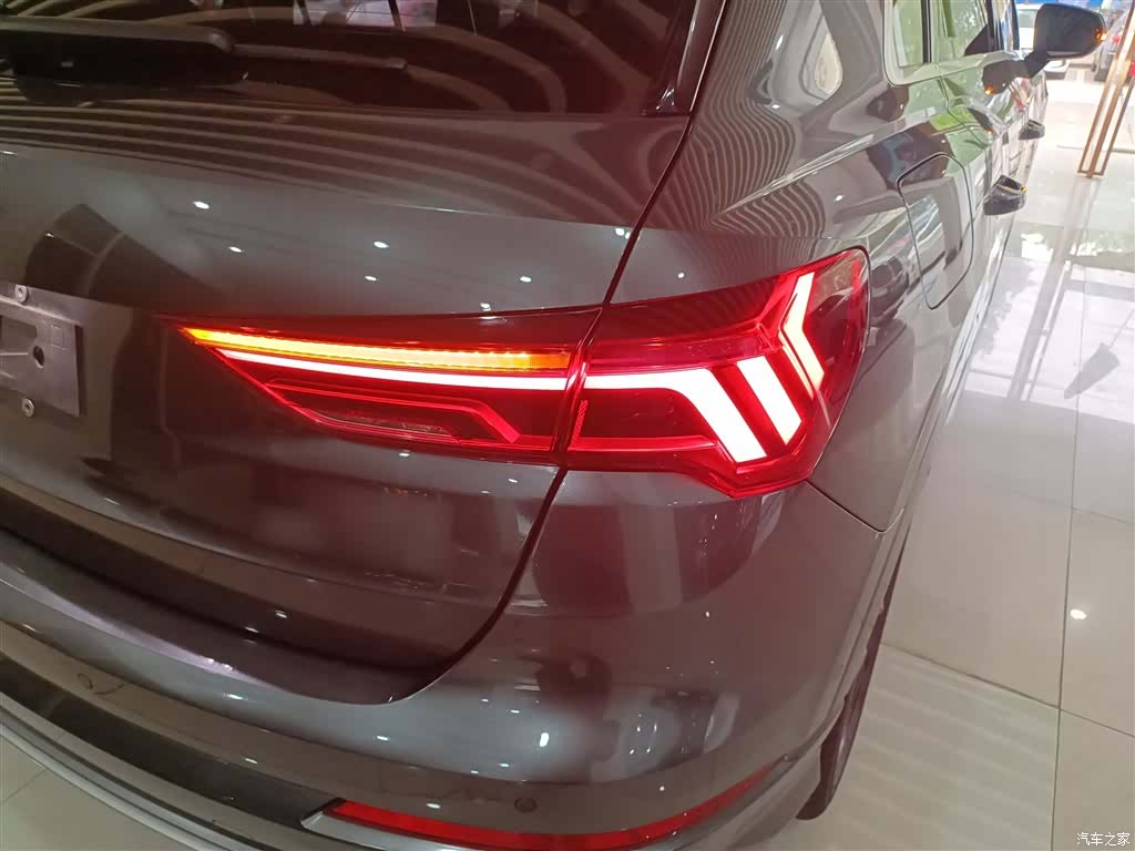 Audi Q3, 2021 8