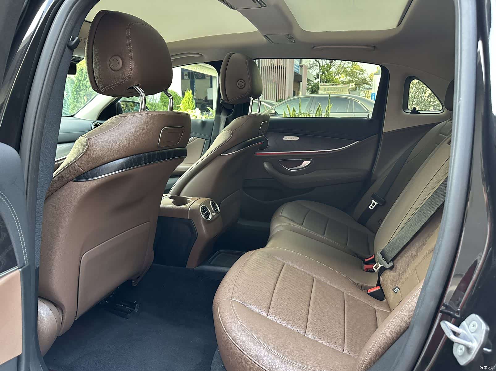 Mercedes-Benz E-Class, 2017 12