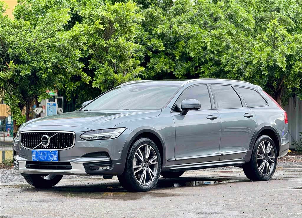 Volvo V90
