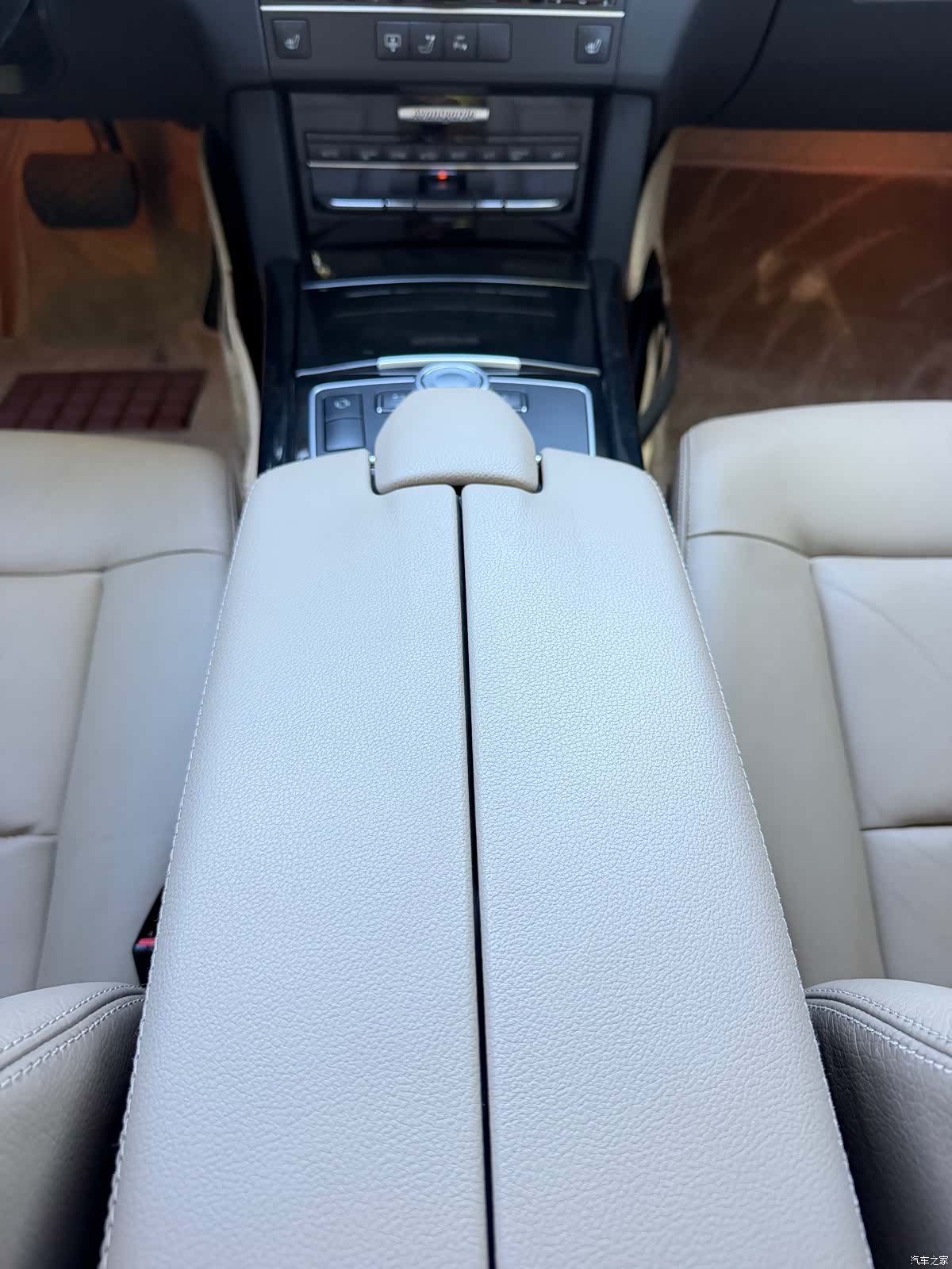 Mercedes-Benz E-Class, 2010 15