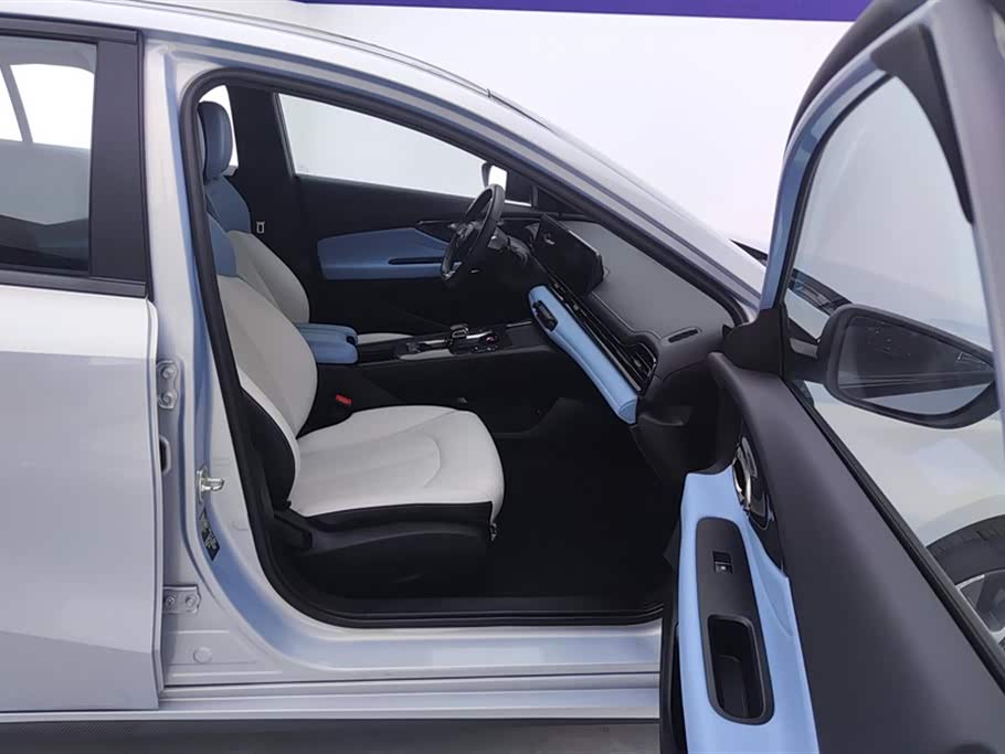 Trumpchi Shadow Leopard