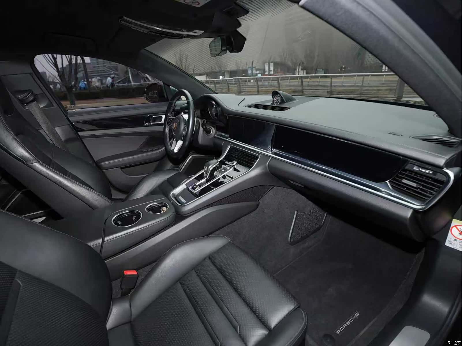Porsche Panamera, 2018 12