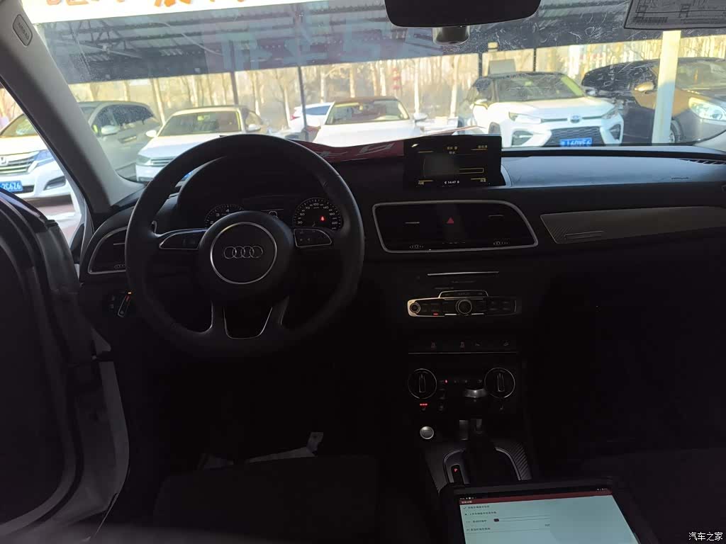 Audi Q3, 2018 12