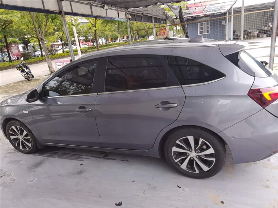 Buick Yuelang Buick Yuelang