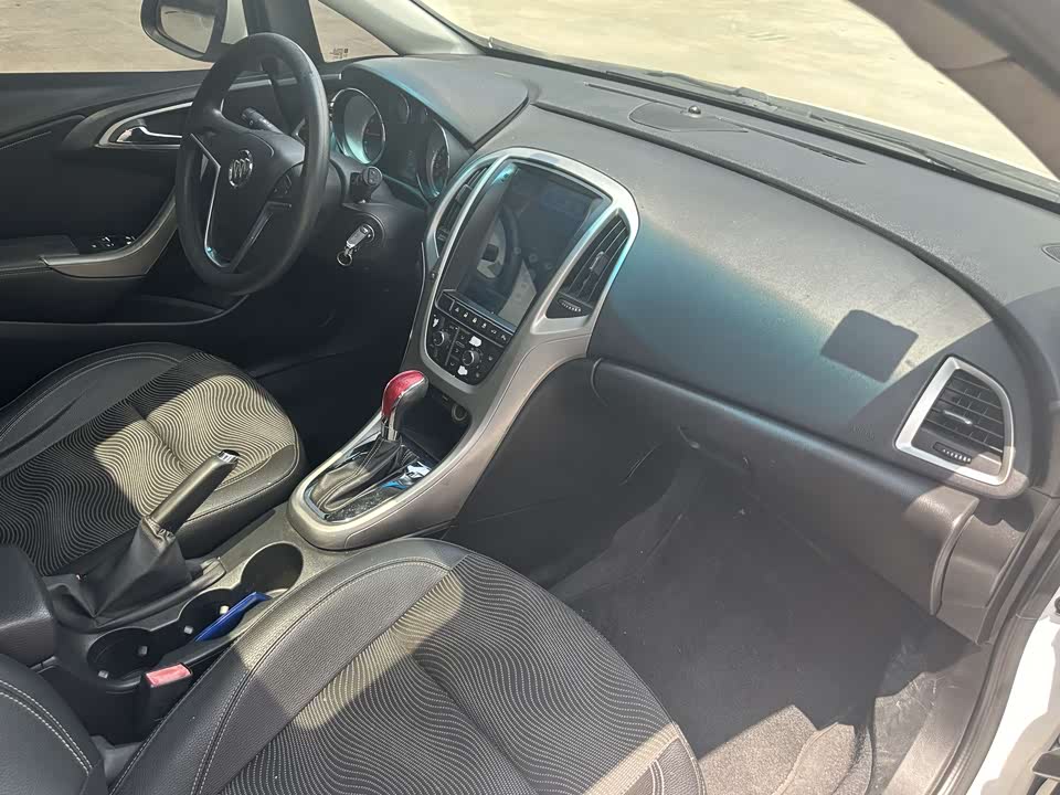 Buick Yinglang Buick Yinglang