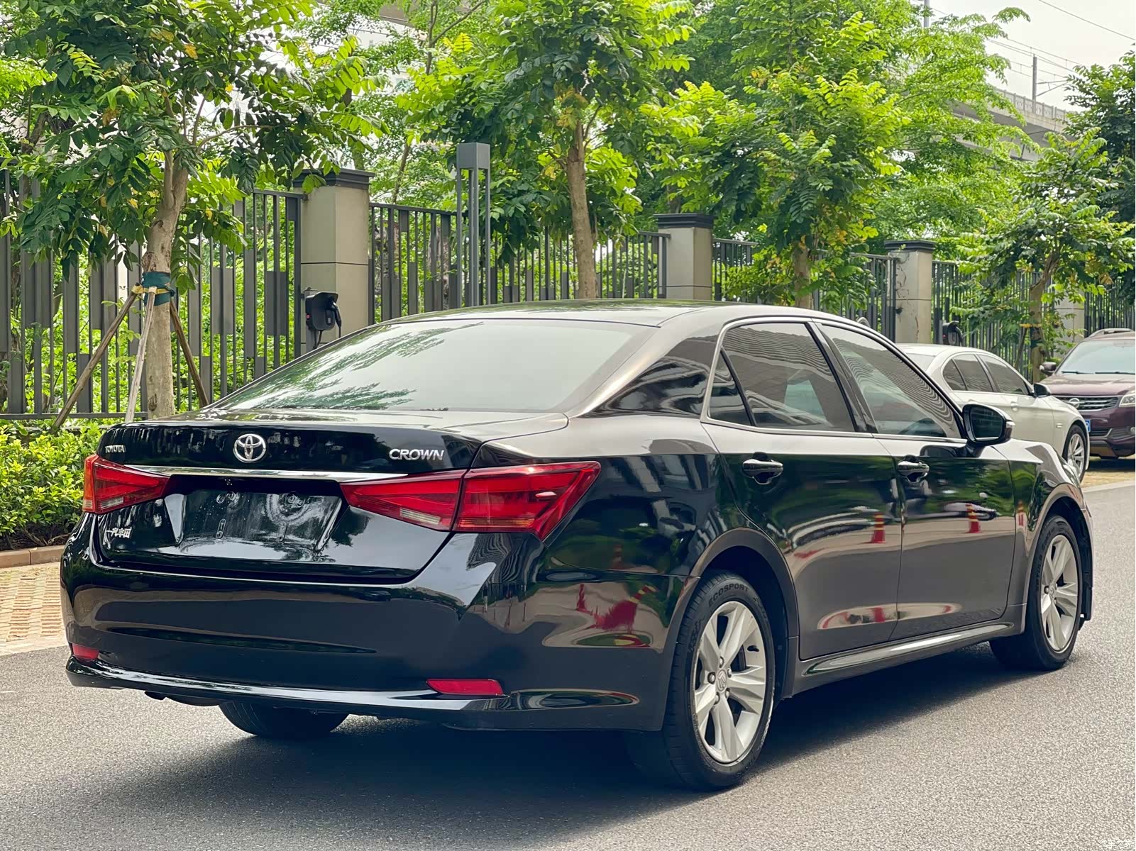 Toyota Crown, 2017 9