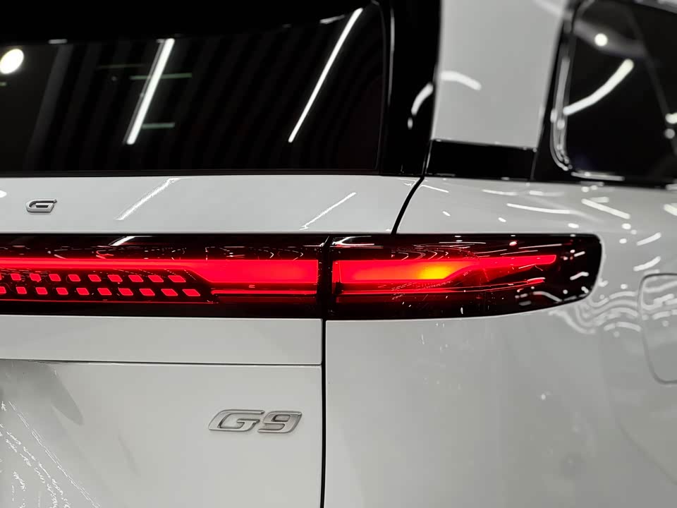 XPENG G9