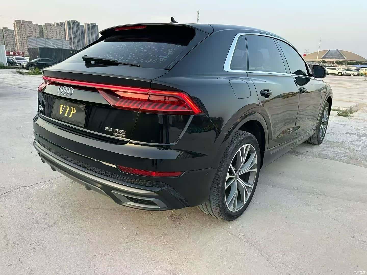 Audi Q8, 2020 7