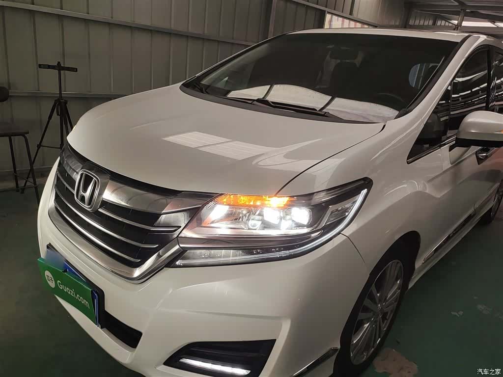 Honda Elysion, 2017 3