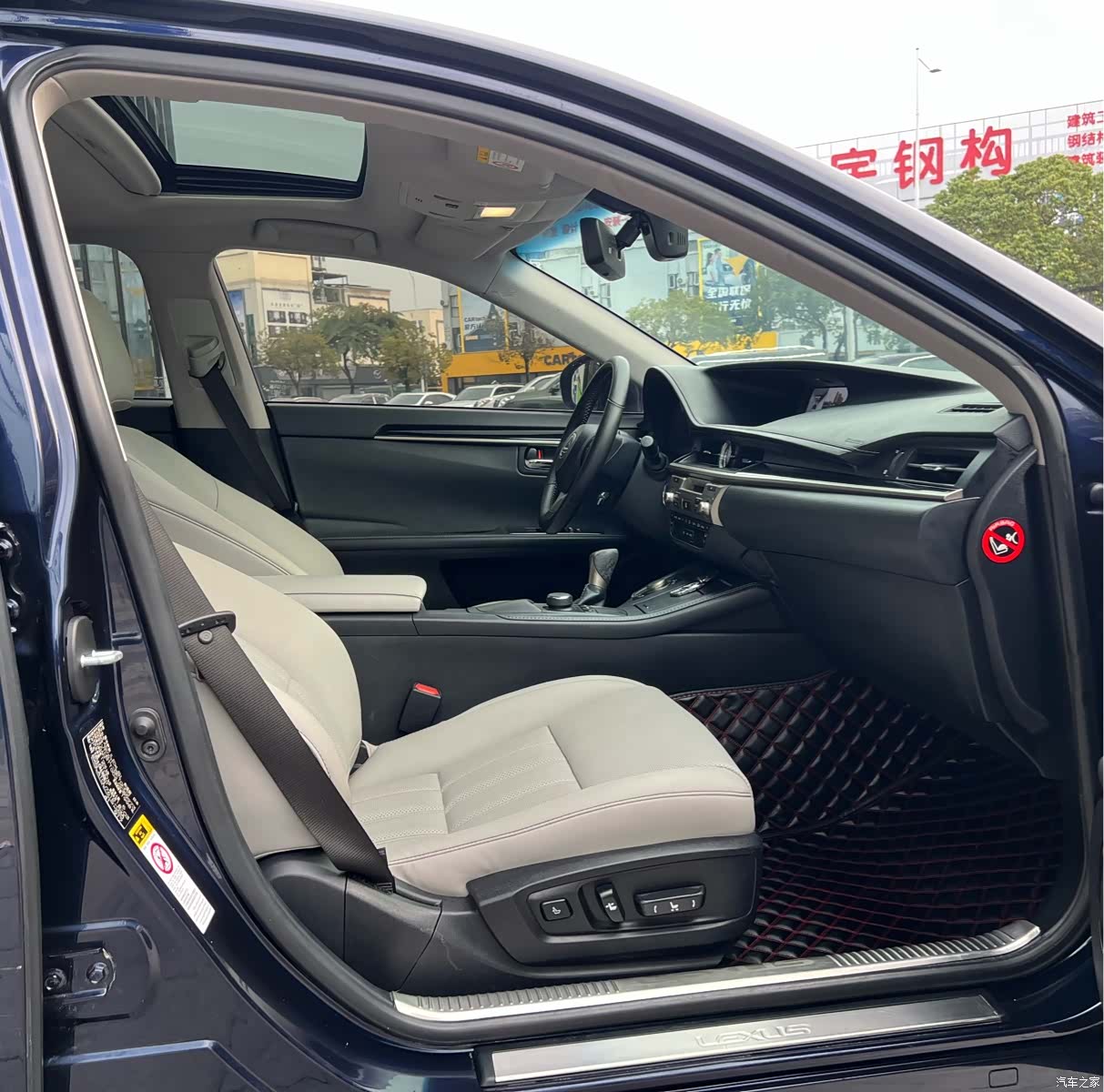 Lexus ES, 2018 14