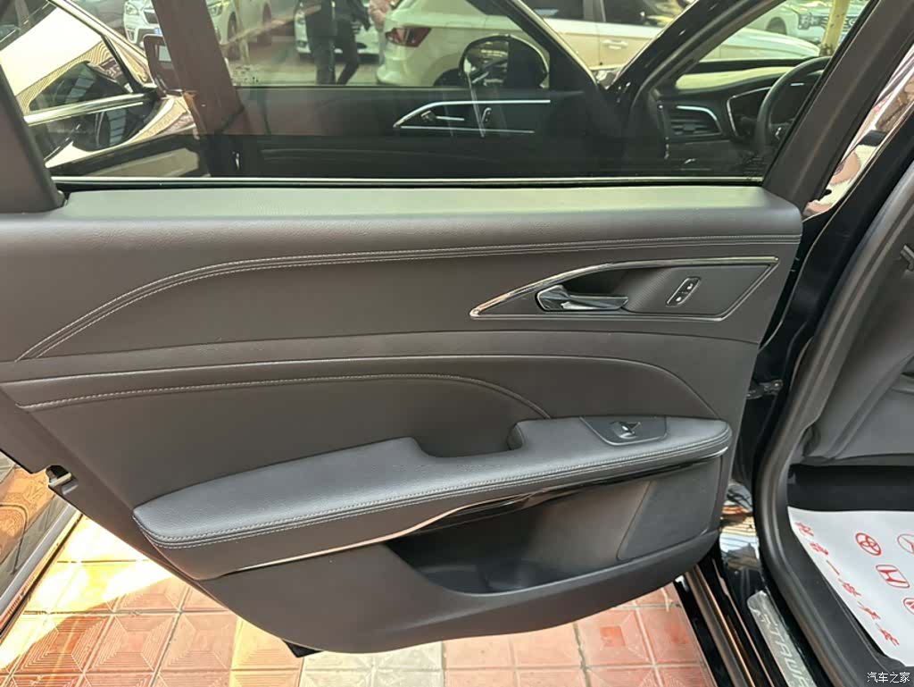 Ford Taurus, 2021 4