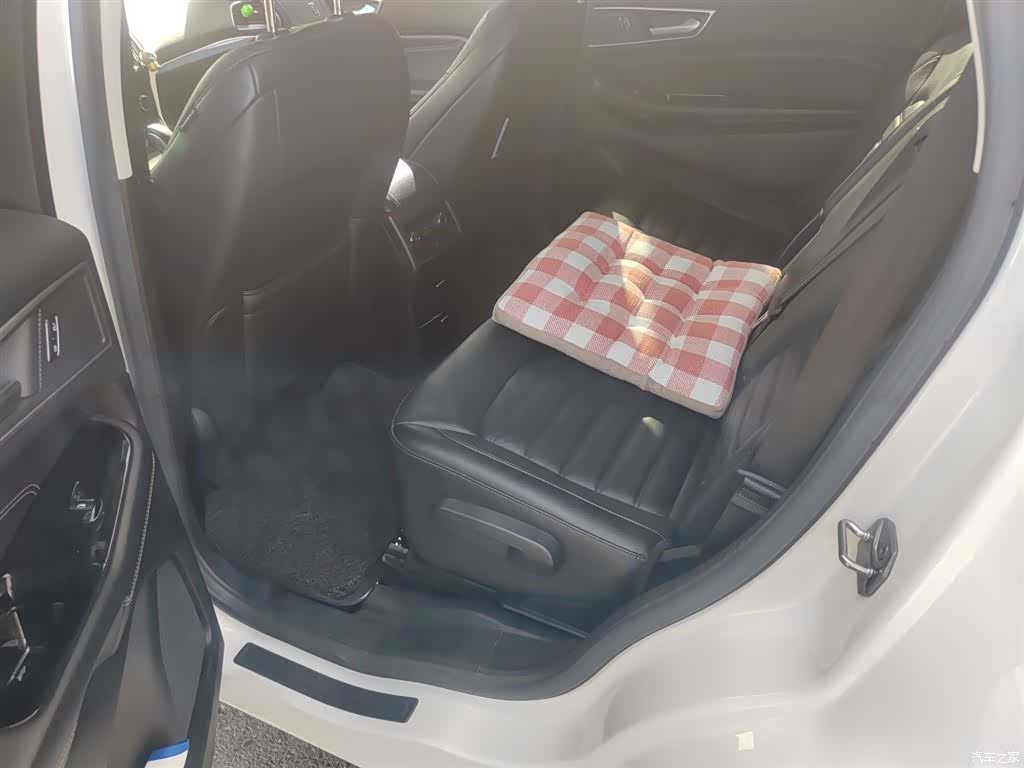 Ford Edge, 2018 15