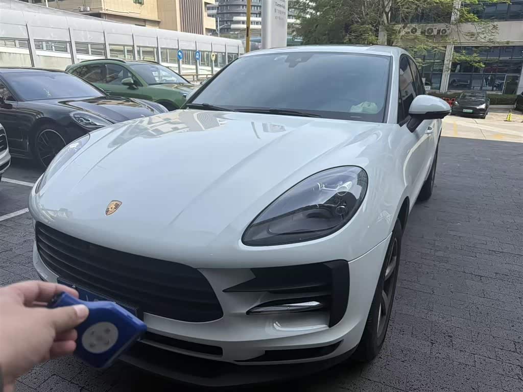 Porsche Macan
