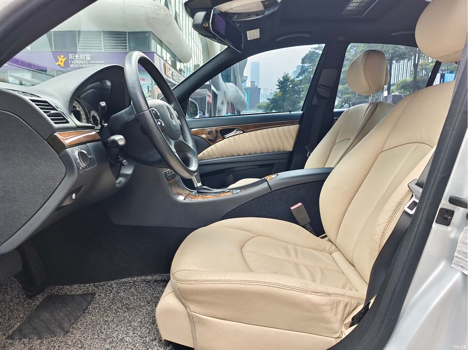 Mercedes-Benz E-Class, 2009 20