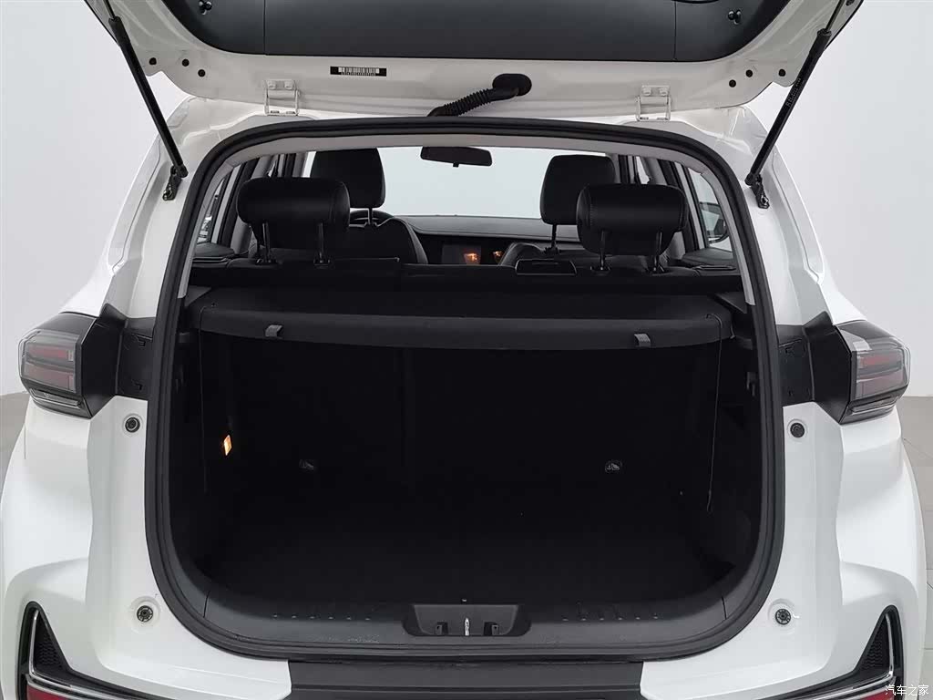 Changan CS15, 2020 16