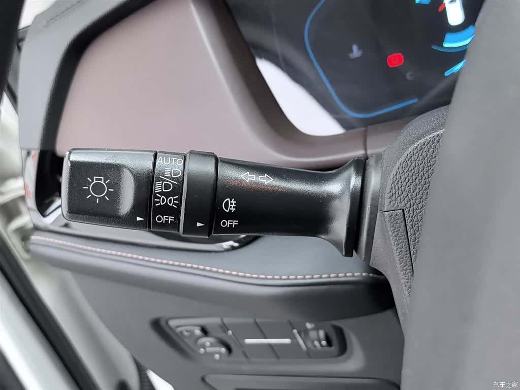 Changan CS15, 2020 21