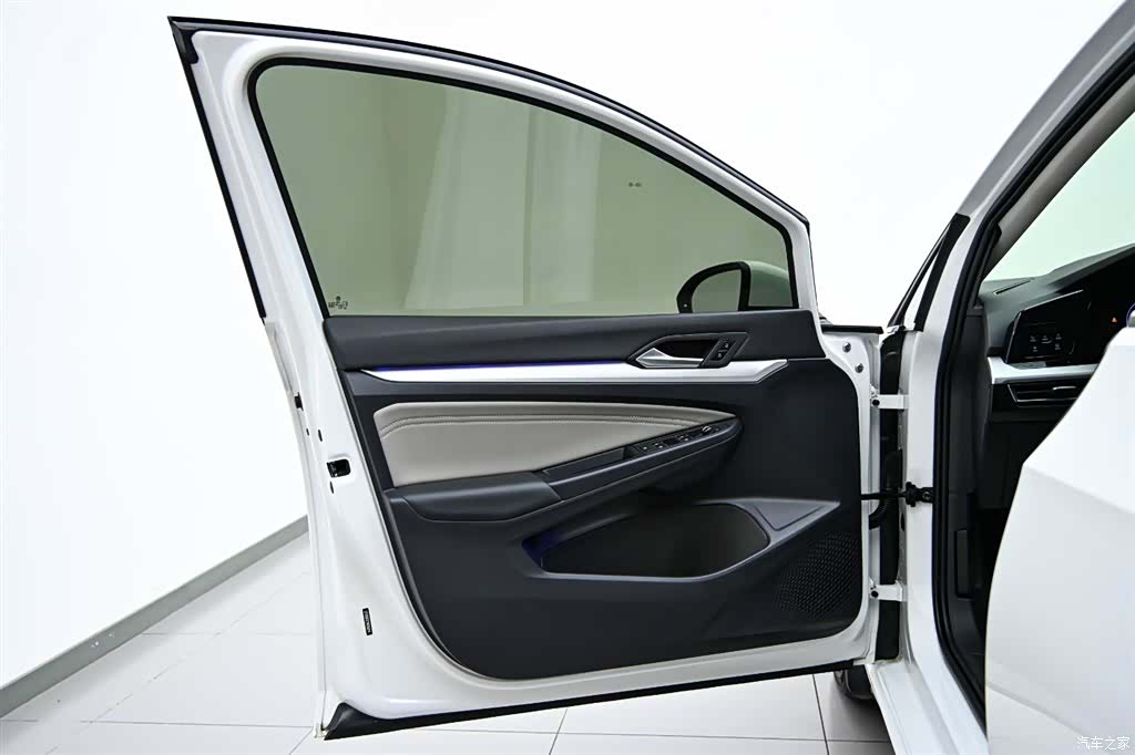 Volkswagen Golf, 2022 20