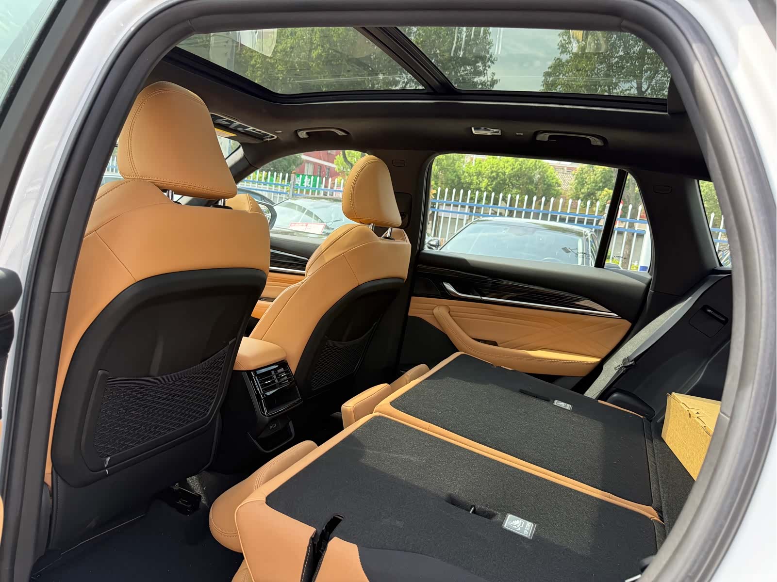 Geely Xingyue L, 2026 10
