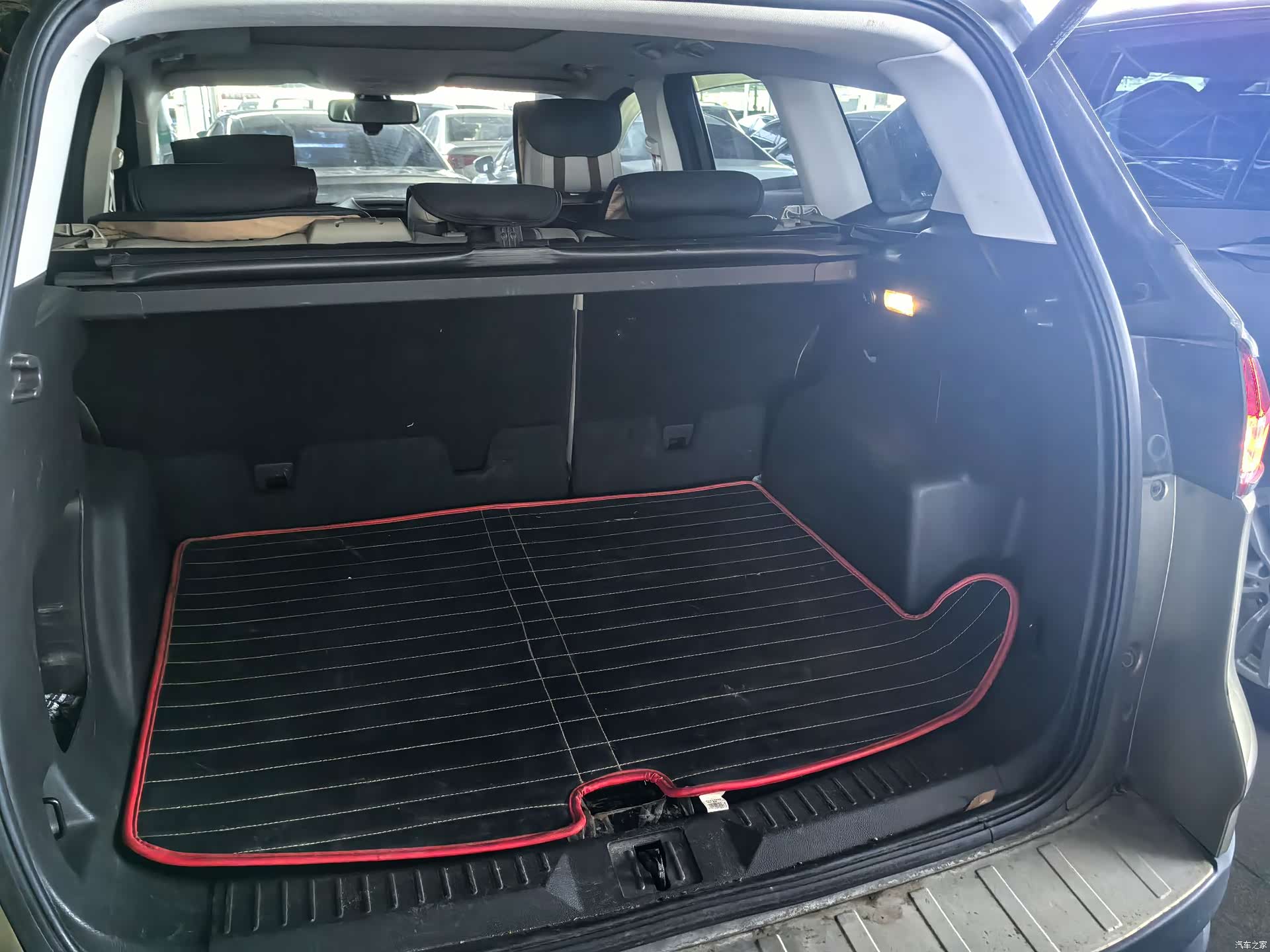 Ford Kuga, 2014 9