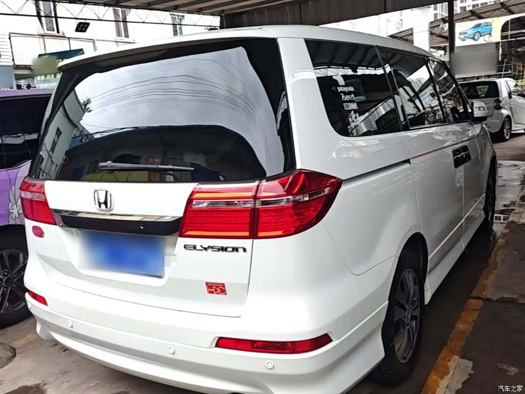 Honda Elysion, 2014 7