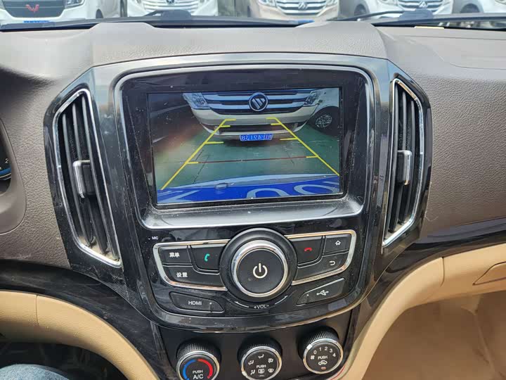 Baojun 730 2016 1.5L МКПП Люкс 7 seats