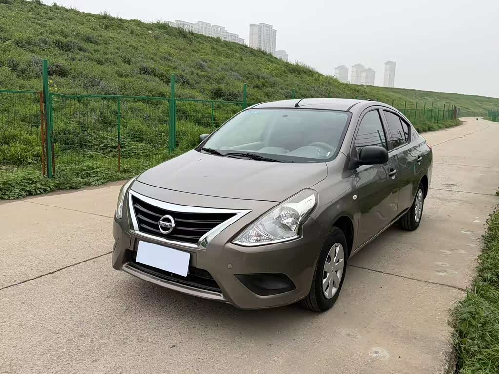 Nissan Sunny