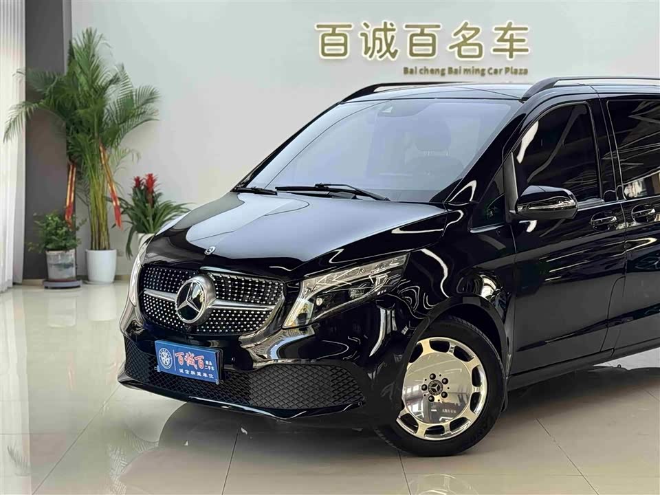 Mercedes-Benz V-class