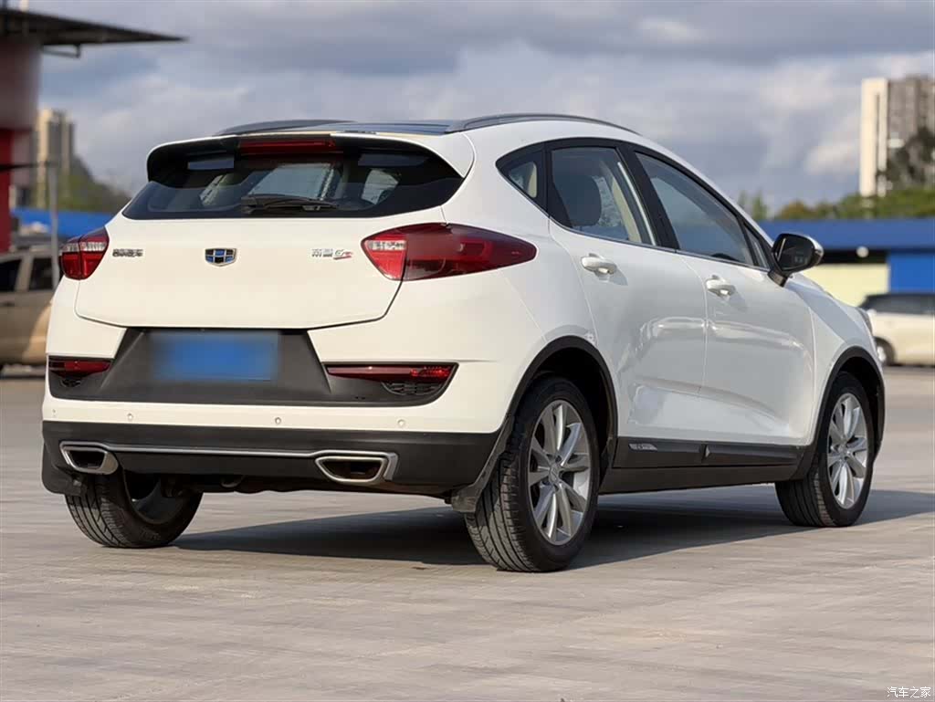 Geely Emgrand, 2017 12