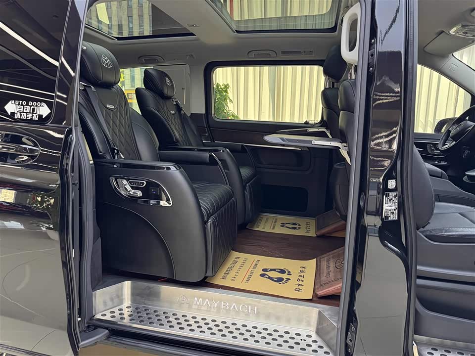 Mercedes-Benz V-class