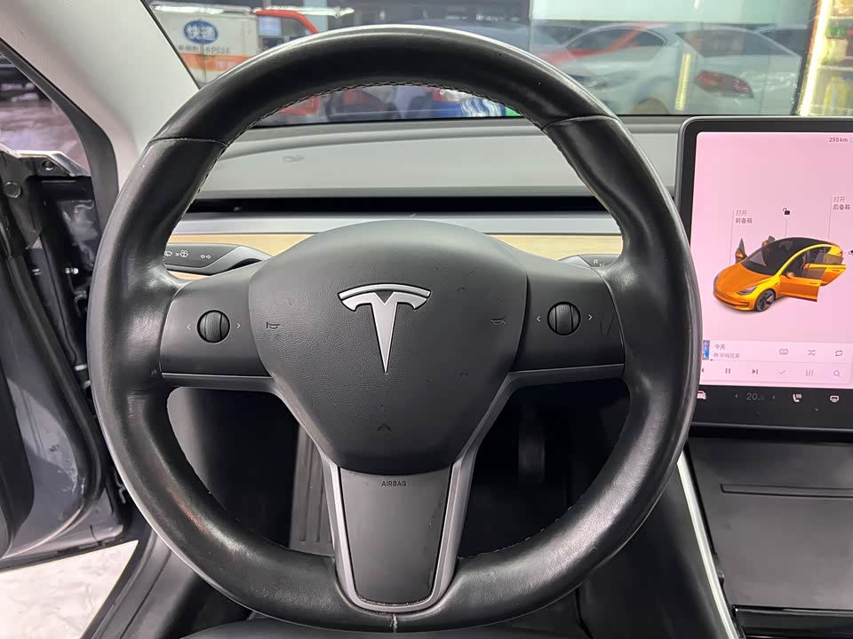 Tesla Model 3 Tesla Model 3