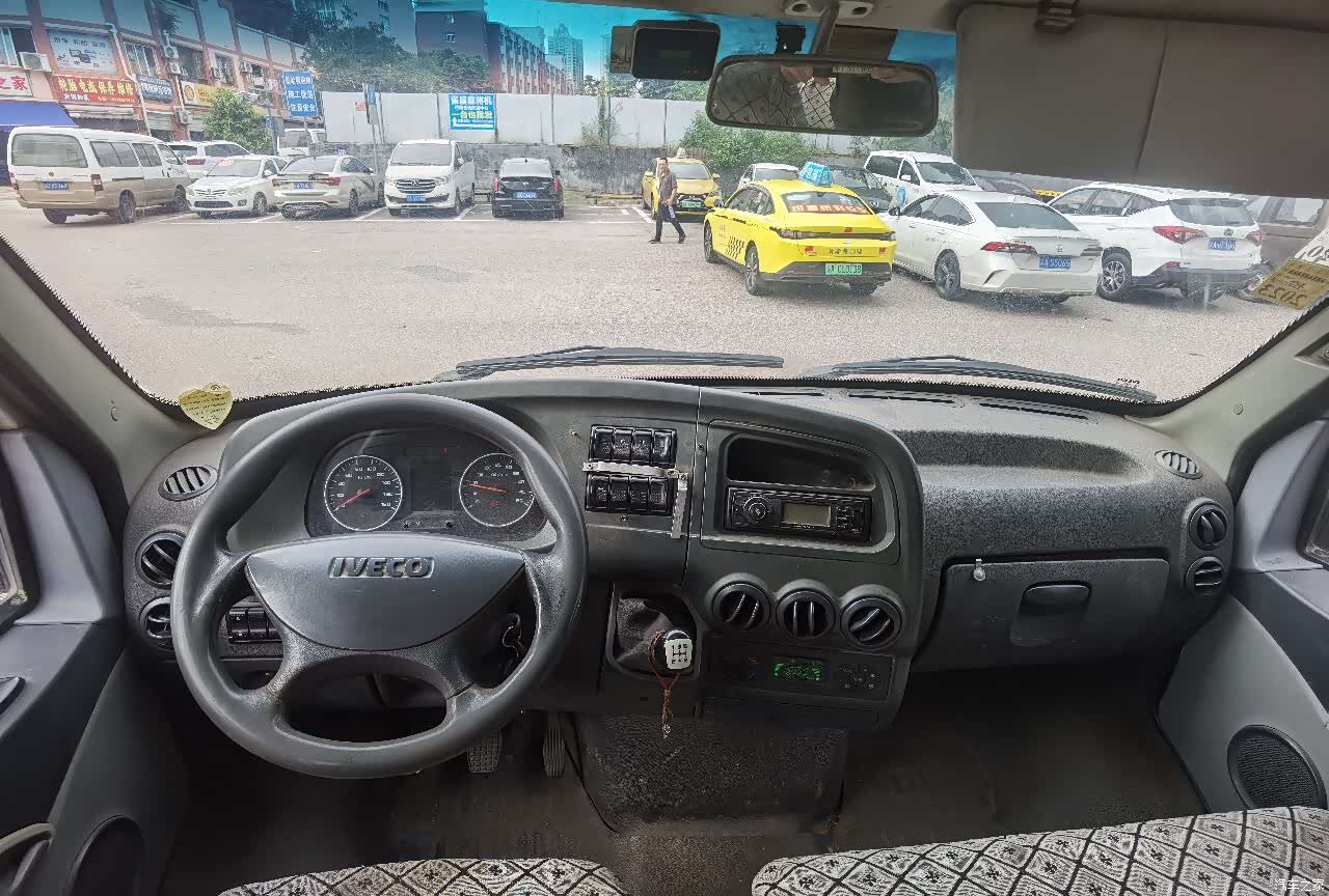 Iveco A37, 2016 14
