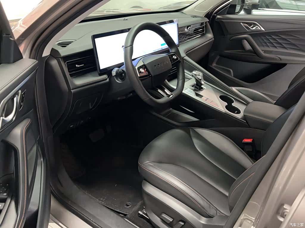 Roewe RX5, 2022 16