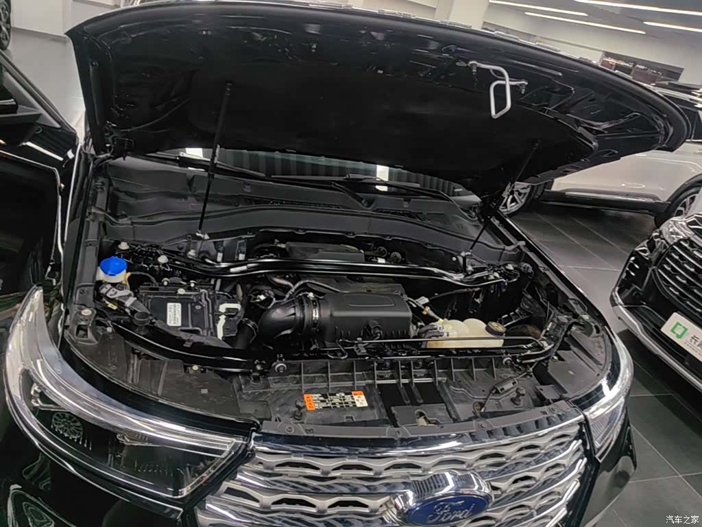 Ford Explorer, 2021 20