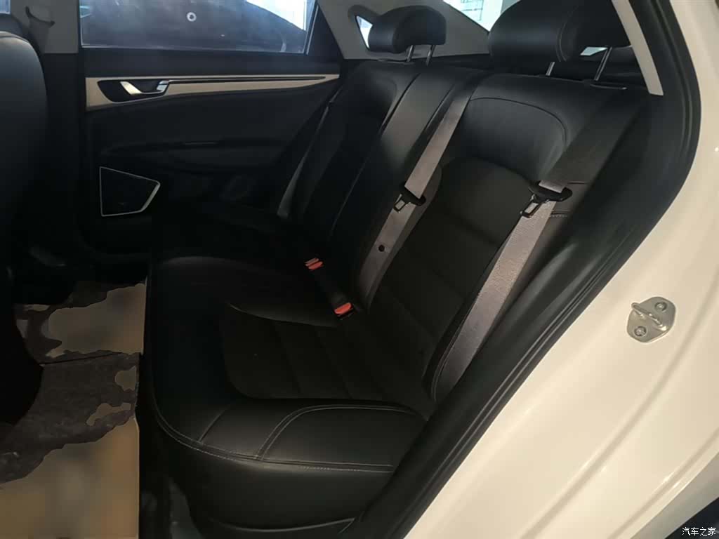 Geely Emgrand, 2020 17