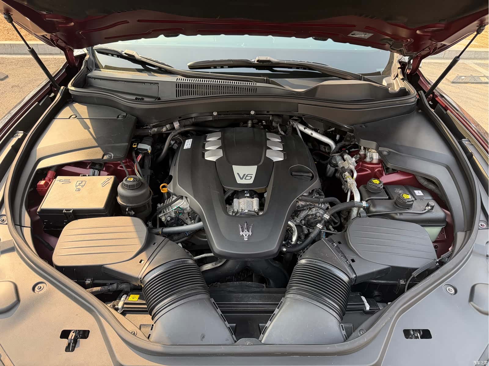 Maserati Levante, 2018 12