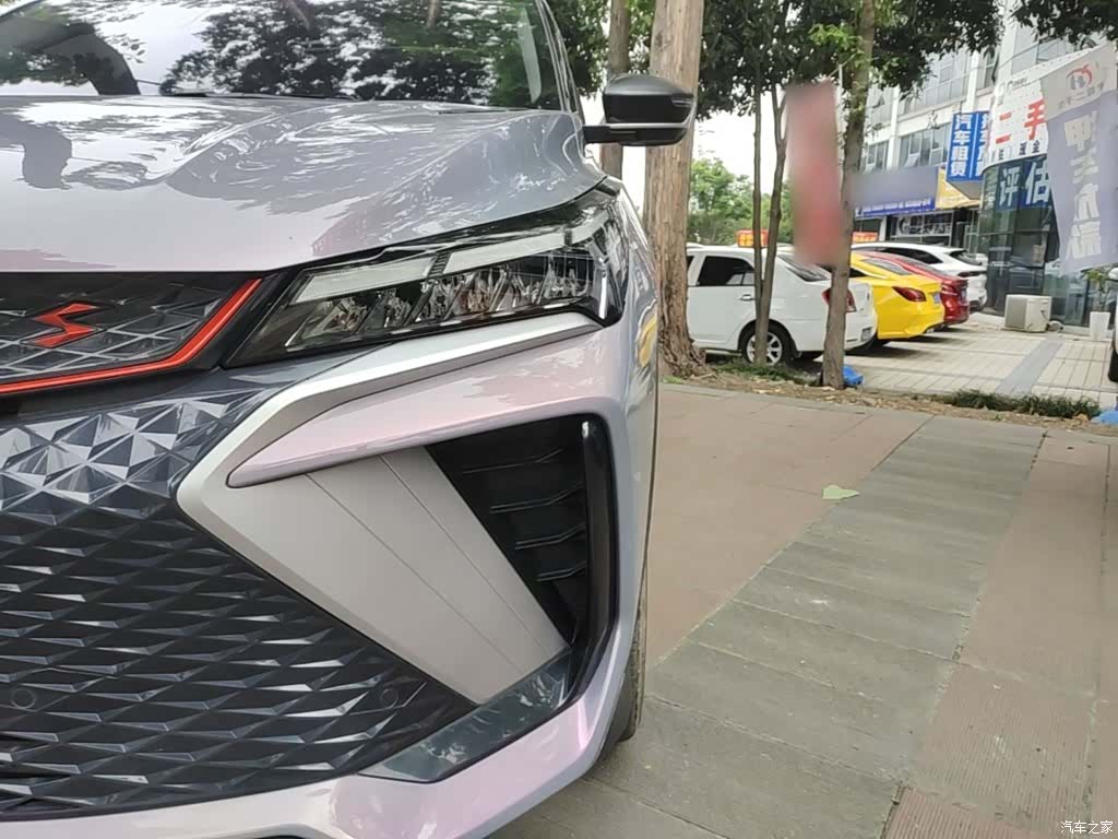 Geely Coolray, 2023 24