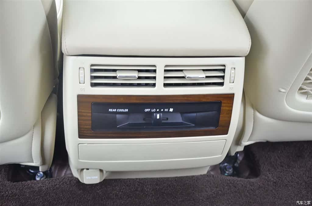 Toyota Land Cruiser, 2017 12