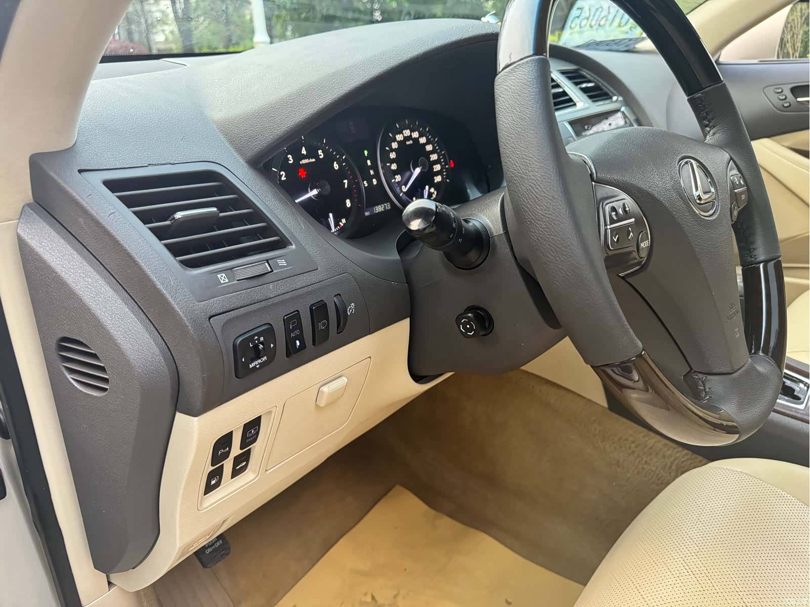 Lexus ES, 2011 11