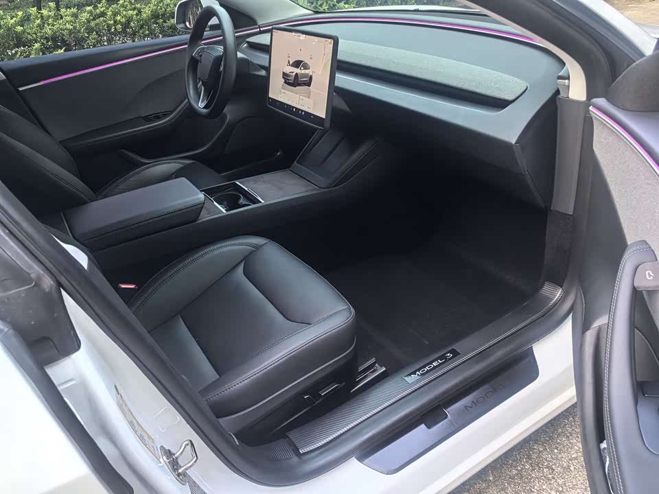 Tesla Model 3 Tesla Model 3