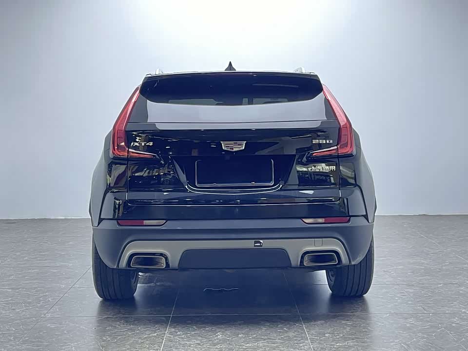 Cadillac XT4