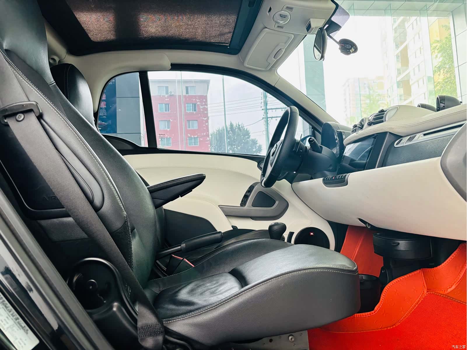 Smart Fortwo, 2015 13