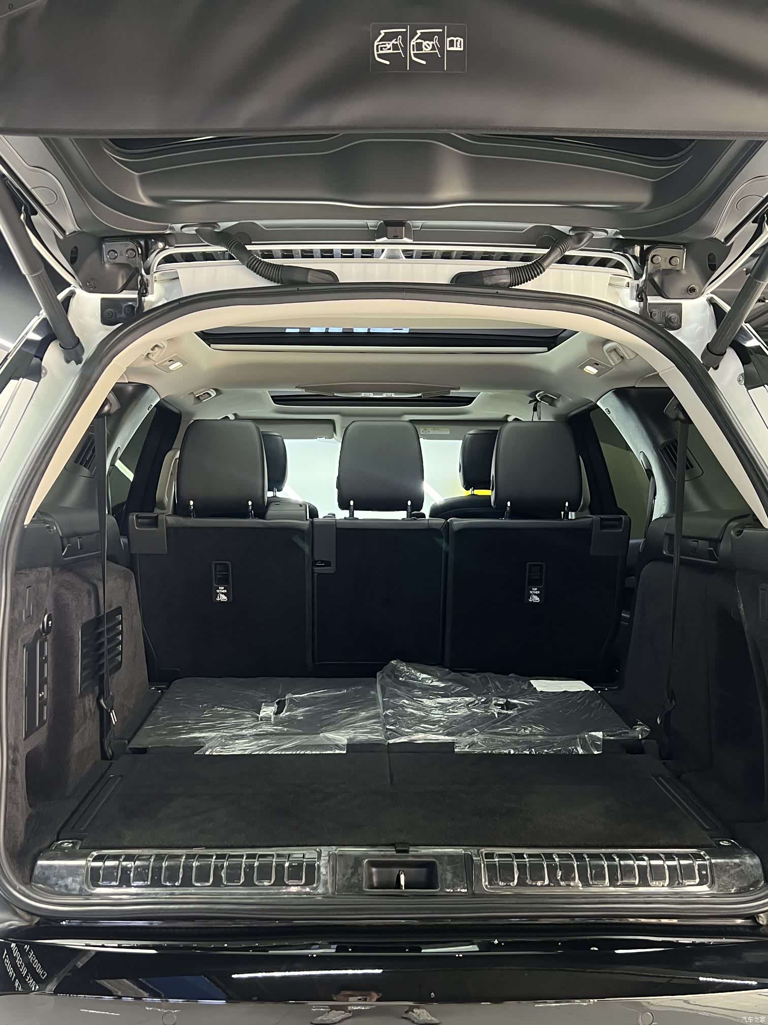 Land Rover Discovery, 2020 16