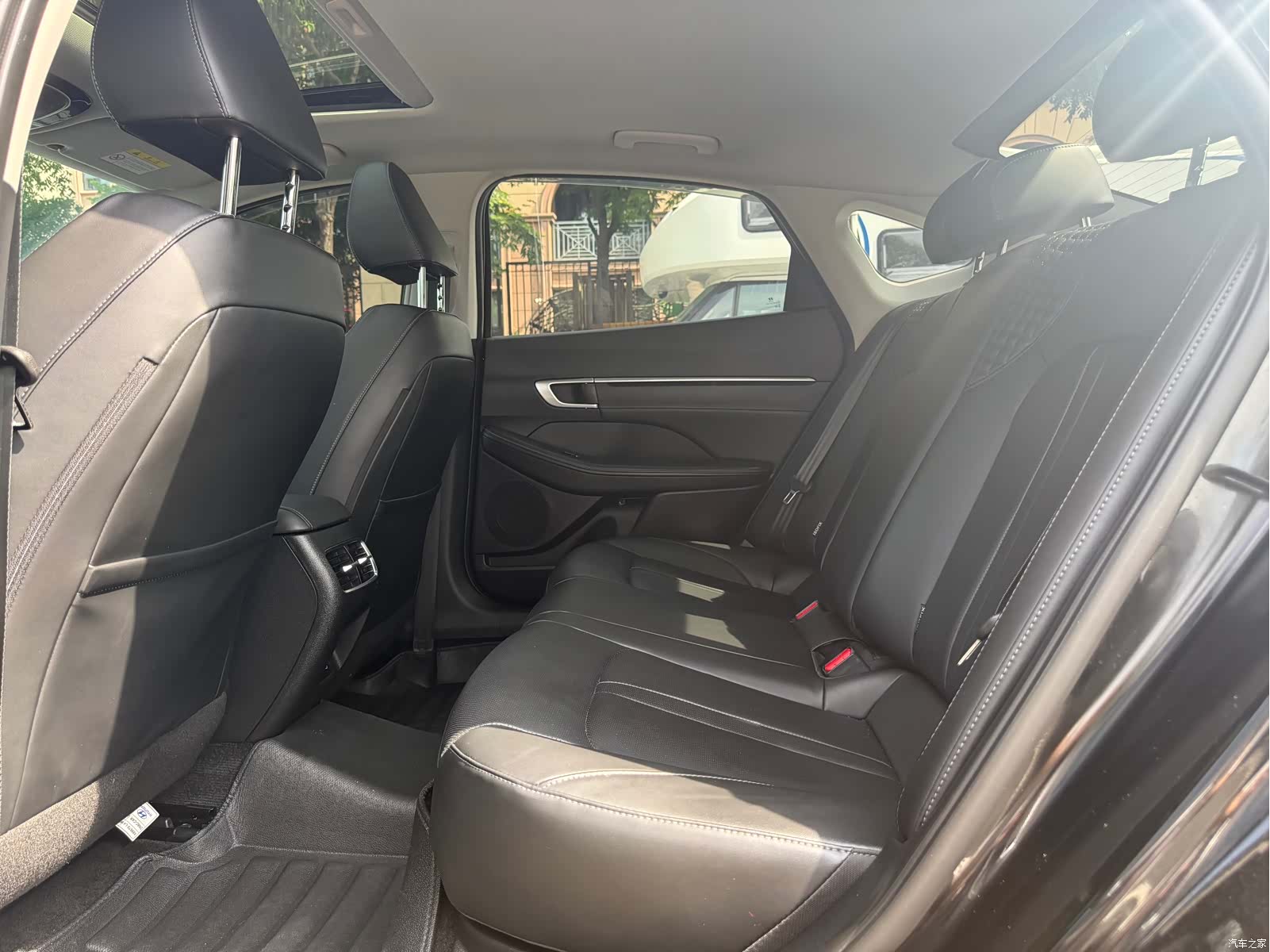 Hyundai Sonata, 2025 12