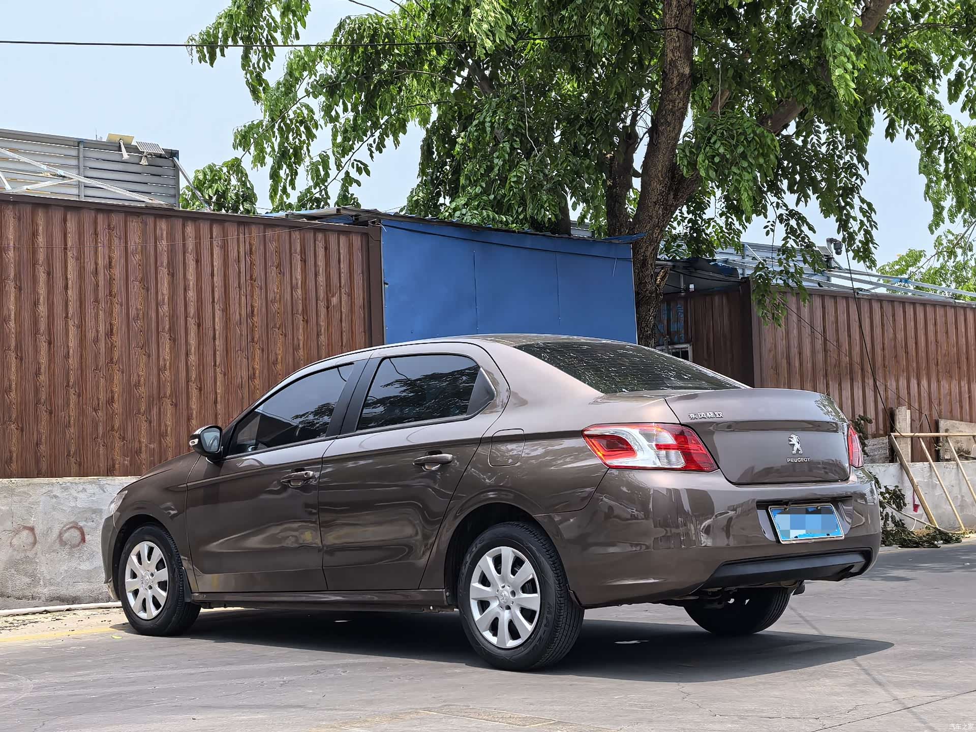 Peugeot 301, 2014 9
