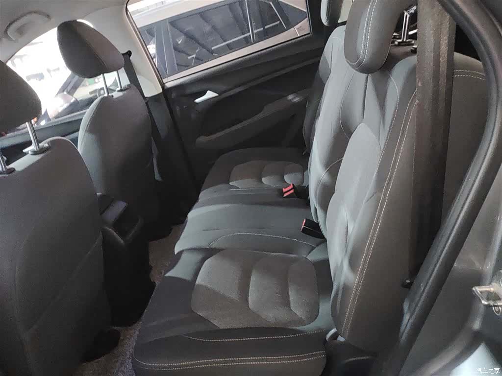Wuling 530, 2020 17