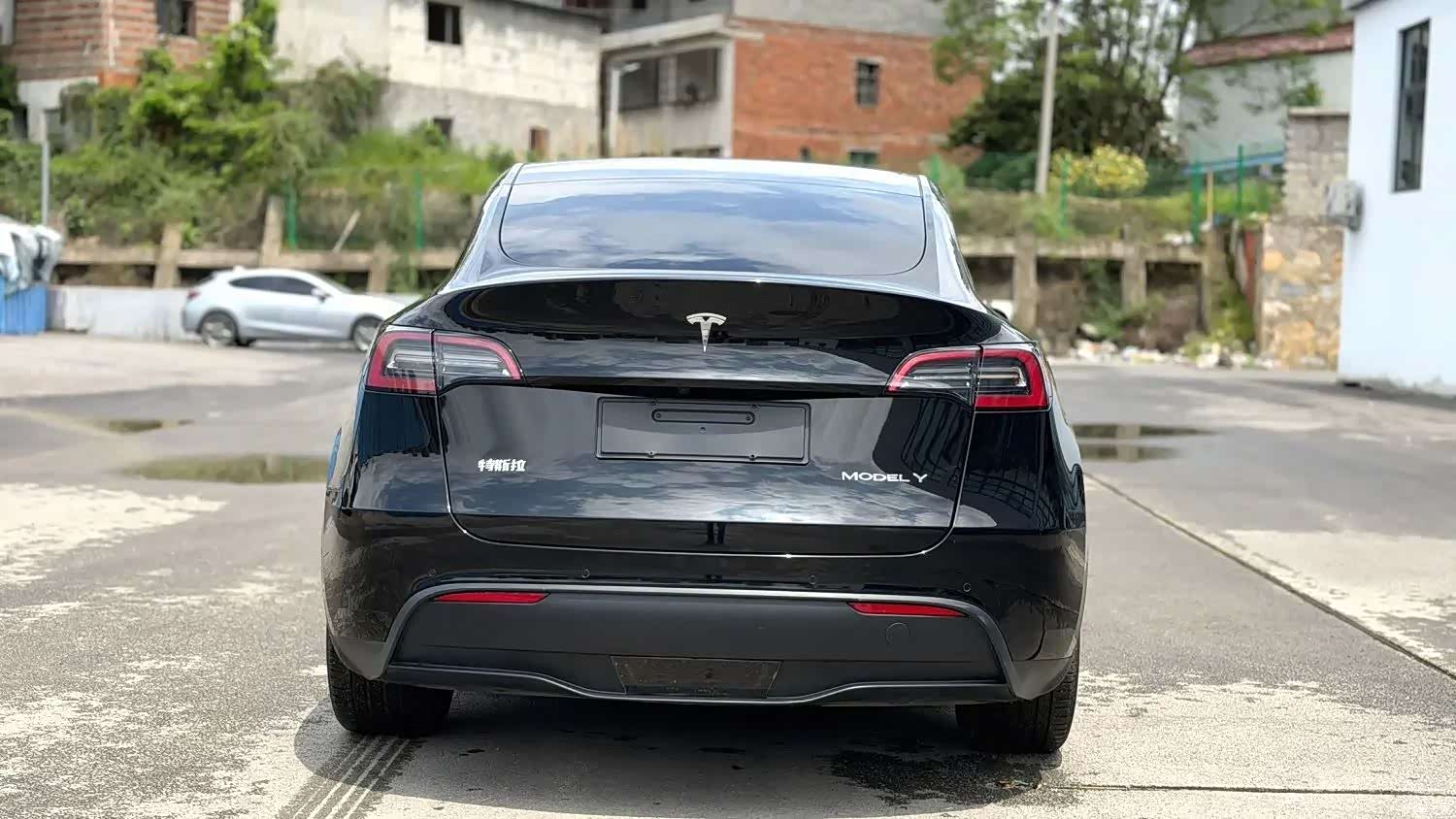 Tesla Model Y, 2023 9