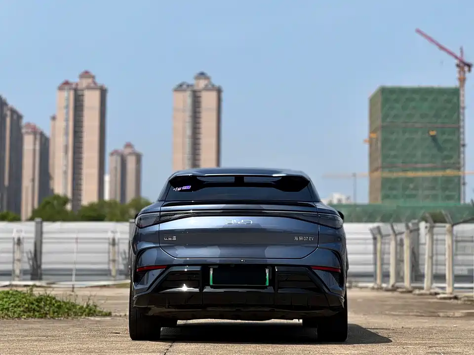 BYD Sea Lion 07 EV