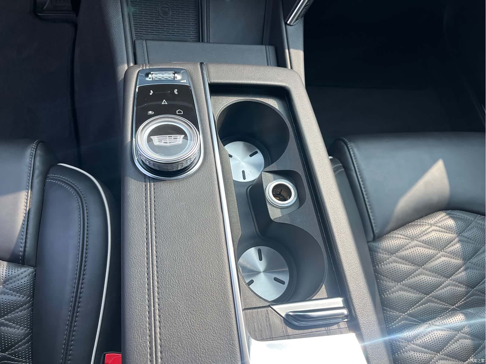 Cadillac CT6, 2025 11